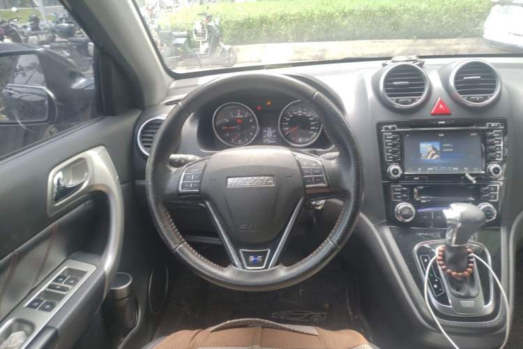 Used Haval H6 2016 Upgraded Model 1.5T Automatic Two-Wheel Drive Elite Version Steering Wheel
