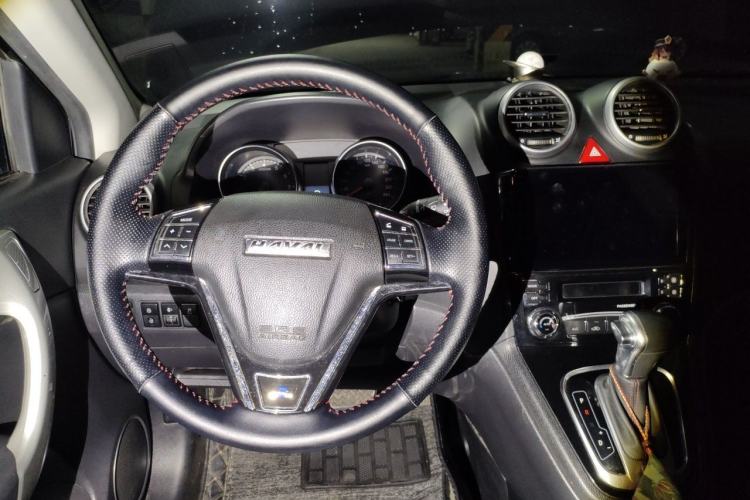 Used Haval H6 2016 Upgraded Model 1.5T Automatic Two-Wheel Drive Elite Version Steering Wheel