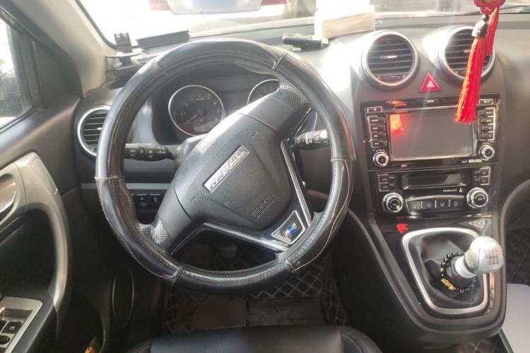 Used Haval H6 2016 Upgraded Model 1.5T Manual Two-Wheel Drive Urban Version Steering Wheel
