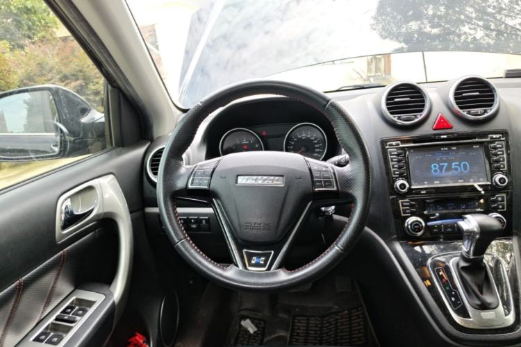 Used Haval H6 2016 Upgraded Model 1.5T Automatic Two-Wheel Drive Elite Version Steering Wheel