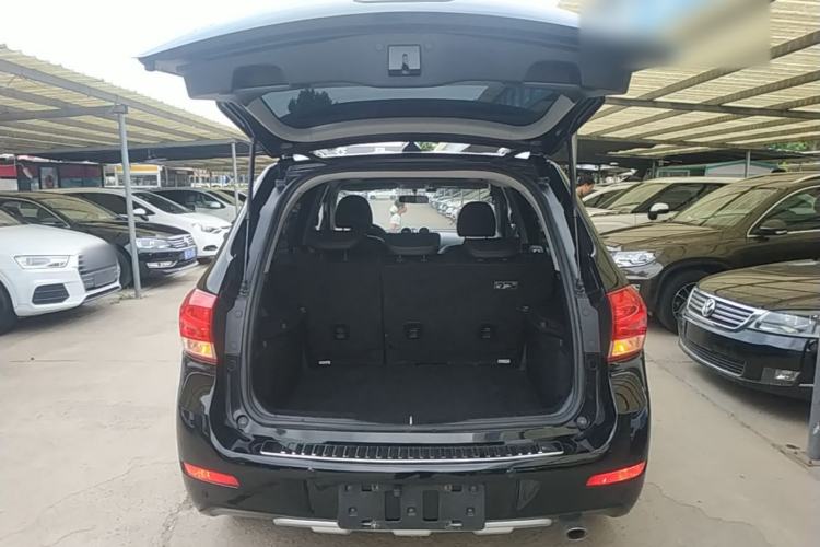 Used Haval H6 2016 Upgraded Model 1.5T Manual Two-Wheel Drive Elite Version Trunk