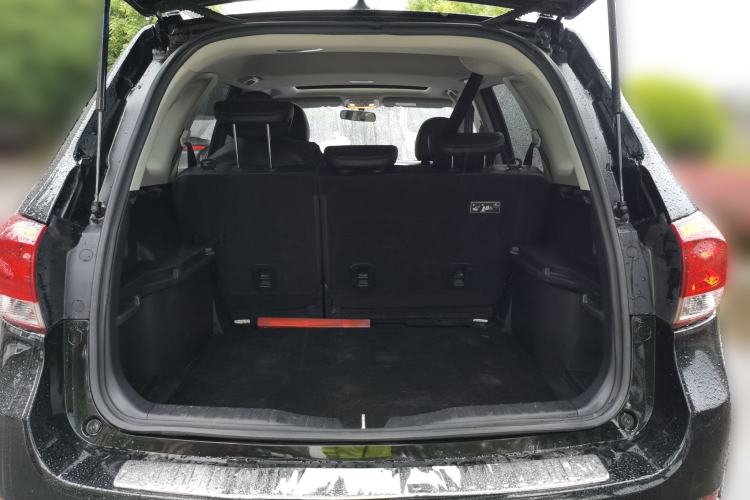 Used Haval H6 2016 Upgraded Model 1.5T Automatic Two-Wheel Drive Elite Version Trunk