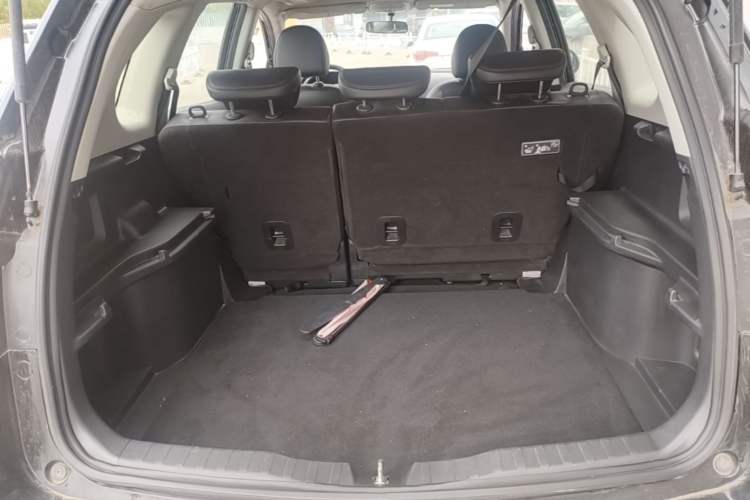 Used Haval H6 2016 Upgraded Model 1.5T Automatic Two-Wheel Drive Elite Version Trunk