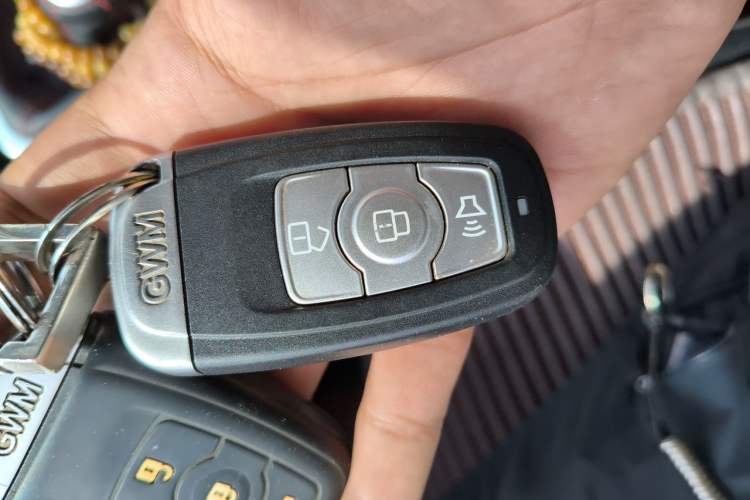 Used Haval H6 2016 Upgraded Model 1.5T Manual Two-Wheel Drive Urban Version Vehicle Key