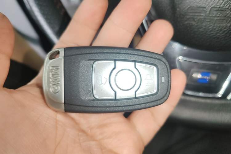 Used Haval H6 2016 Upgraded Model 1.5T Automatic Two-Wheel Drive Elite Version Vehicle Key