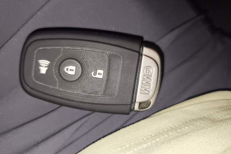 Used Haval H6 2016 Upgraded Model 1.5T Manual Two-Wheel Drive Urban Version Vehicle Key