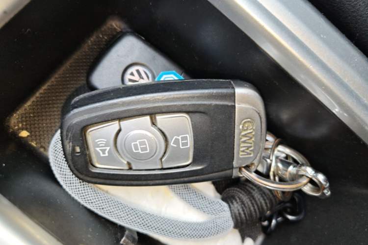 Used Haval H6 2016 Upgraded Model 1.5T Automatic Two-Wheel Drive Elite Version Vehicle Key