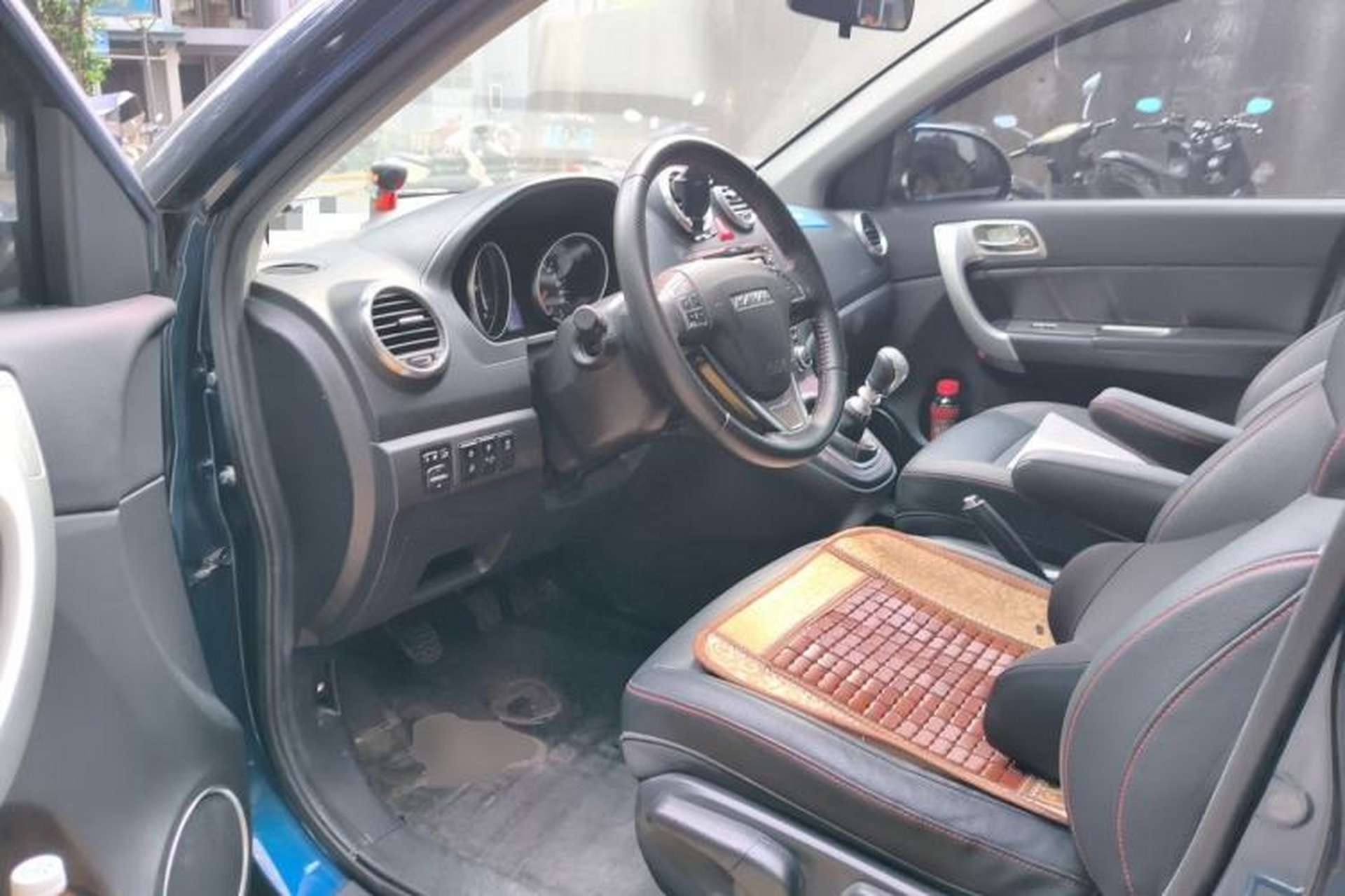Used Haval H6 2016 Upgraded Model 1.5T Manual Two-Wheel Drive Elite Version Driver Seat