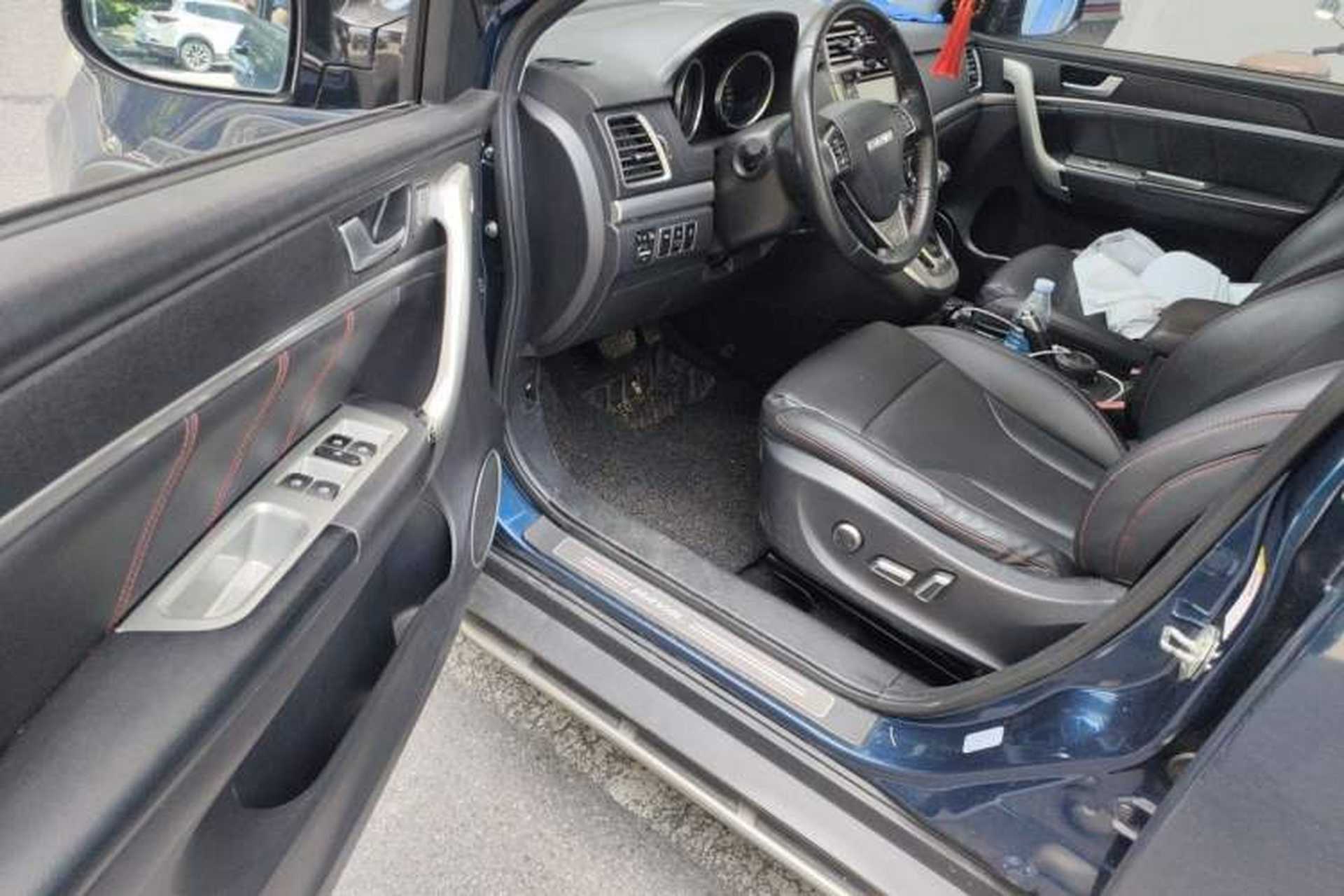Used Haval H6 2016 Upgraded Model 1.5T Automatic Two-Wheel Drive Elite Version Driver Seat