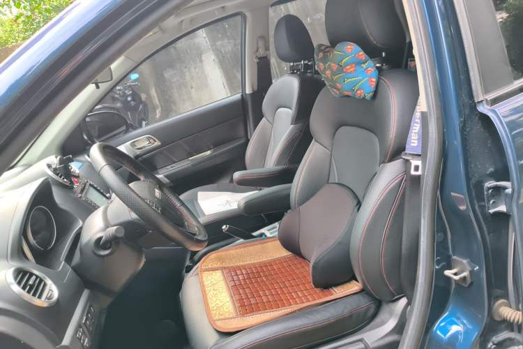 Used Haval H6 2016 Upgraded Model 1.5T Manual Two-Wheel Drive Elite Version Left Front Seat