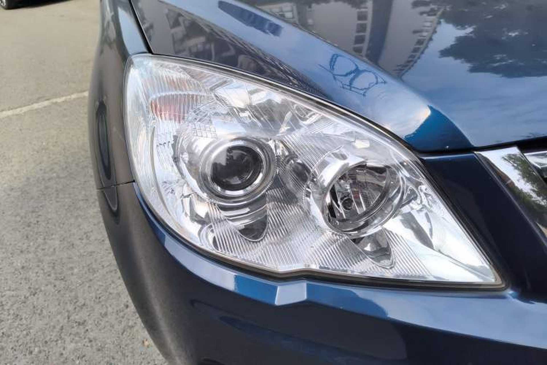Used Haval H6 2016 Upgraded Model 1.5T Manual Two-Wheel Drive Elite Version Right Front Headlight