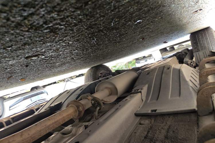 Used Haval H6 2016 Upgraded Model 1.5T Automatic Two-Wheel Drive Elite Version Chassis Front Right