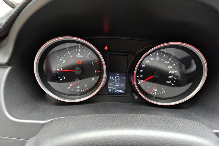 Used Haval H6 2016 Upgraded Model 1.5T Automatic Two-Wheel Drive Elite Version Instrument Cluster
