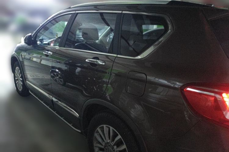 Used Haval H6 2016 Upgraded Model 1.5T Automatic Two-Wheel Drive Prestige Version Rear Left 45 Deg