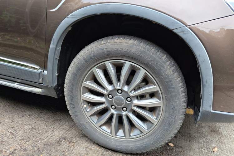 Used Haval H6 2016 Upgraded Model 1.5T Automatic Two-Wheel Drive Elite Version Right Front Wheel Hub