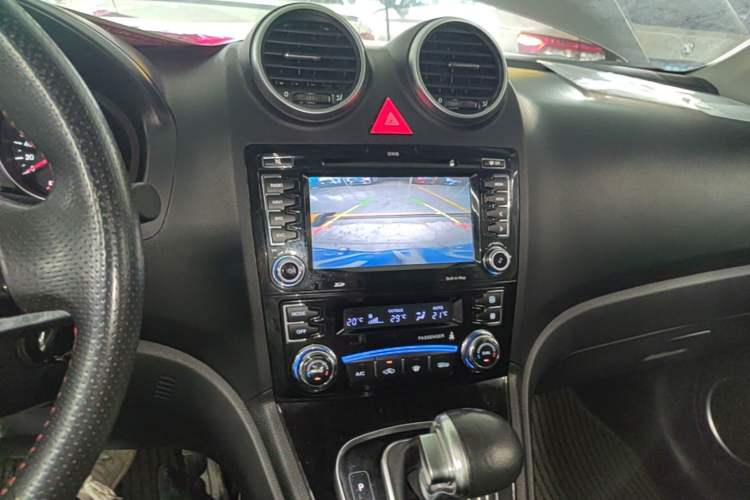 Used Haval H6 2016 Upgraded Model 1.5T Automatic Two-Wheel Drive Elite Version Audio And AC Panel