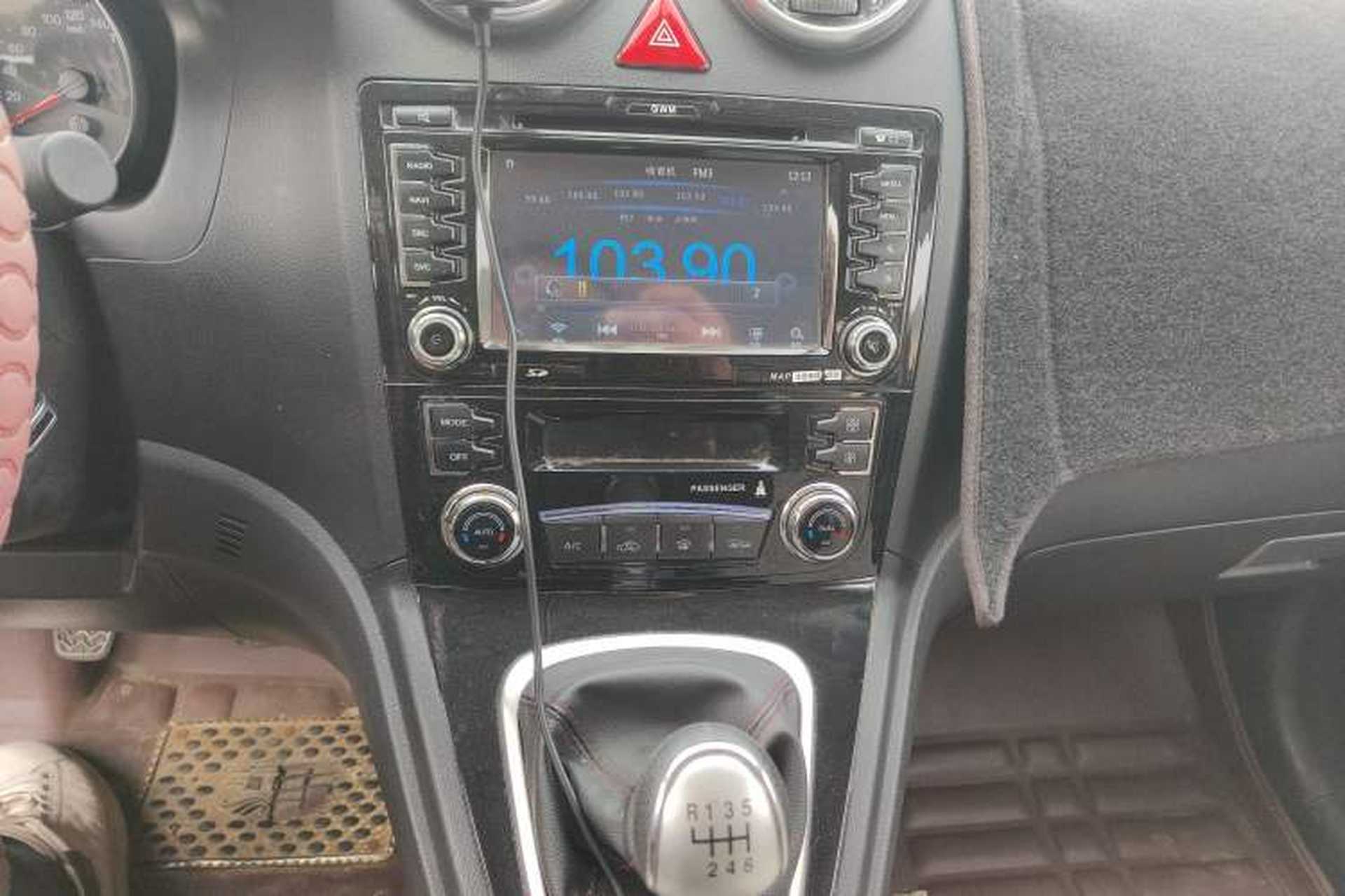 Used Haval H6 2016 Upgraded Model 1.5T Manual Two-Wheel Drive Elite Version Audio And AC Panel