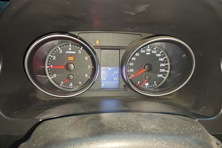 Used Haval H6 2016 Upgraded Model 1.5T Automatic Two-Wheel Drive Elite Version Instrument Cluster