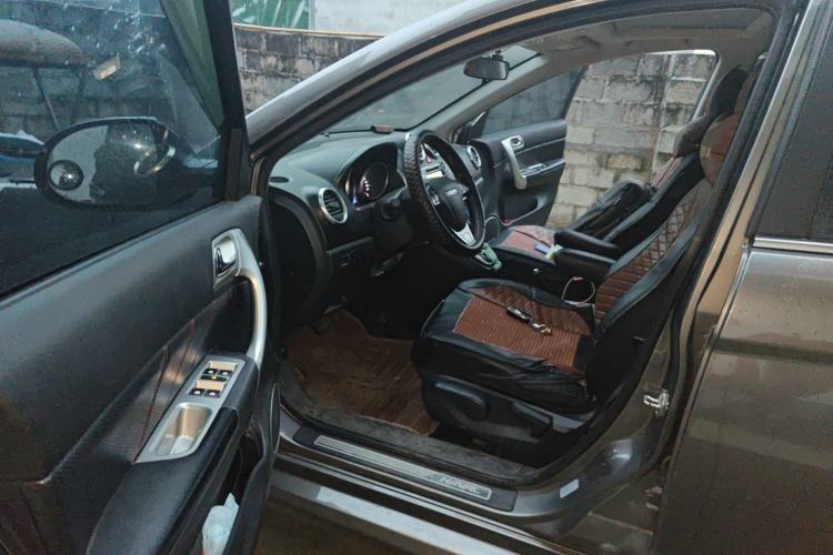 Used Haval H6 2016 Upgraded Model 1.5T Automatic Two-Wheel Drive Elite Version Interior 3