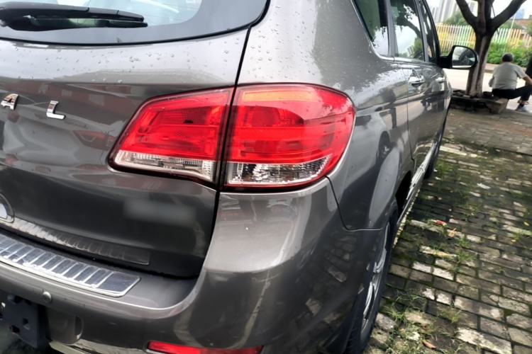 Used Haval H6 2016 Upgraded Model 1.5T Manual Two-Wheel Drive Elite Version Right Rear Taillight