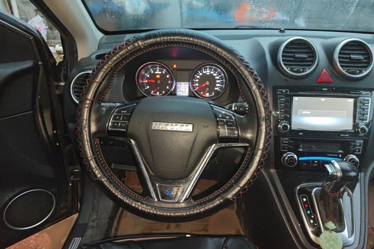 Used Haval H6 2016 Upgraded Model 1.5T Automatic Two-Wheel Drive Elite Version Steering Wheel