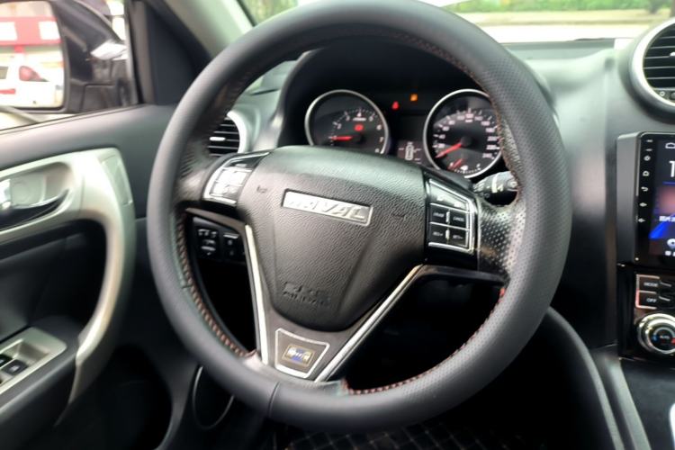 Used Haval H6 2016 Upgraded Model 1.5T Manual Two-Wheel Drive Elite Version Steering Wheel