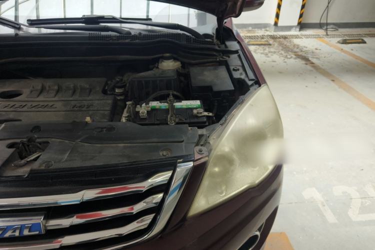 Used Haval H6 2016 Upgraded Model 1.5T Automatic Two-Wheel Drive Elite Version Engine Bay Left