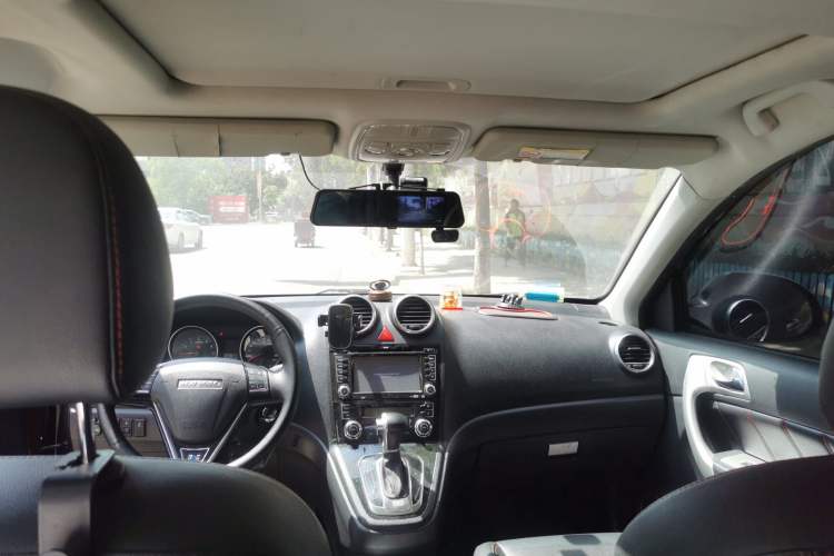Used Haval H6 2016 Upgraded Model 1.5T Automatic Two-Wheel Drive Elite Version Headliner