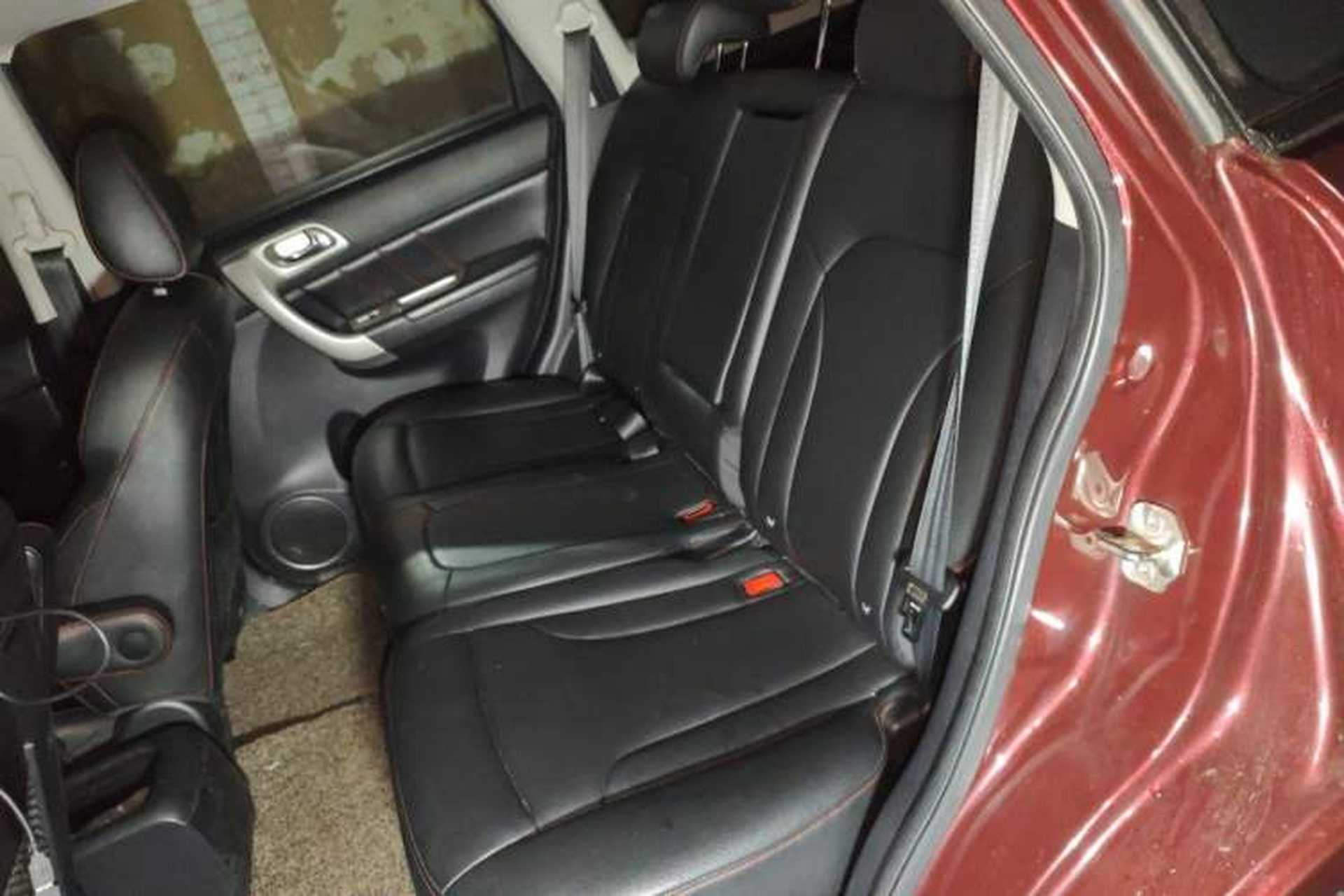 Used Haval H6 2016 Upgraded Model 1.5T Manual Two-Wheel Drive Elite Version Left Rear Seat