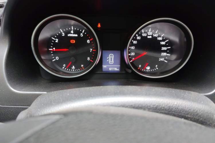 Used Haval H6 2016 Upgraded Model 1.5T Manual Two-Wheel Drive Value Edition Odometer Close Up