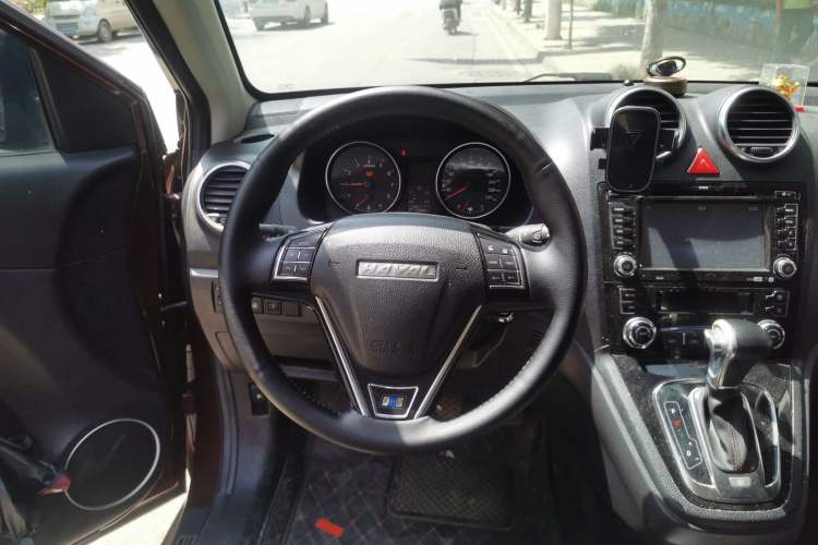 Used Haval H6 2016 Upgraded Model 1.5T Automatic Two-Wheel Drive Elite Version Steering Wheel