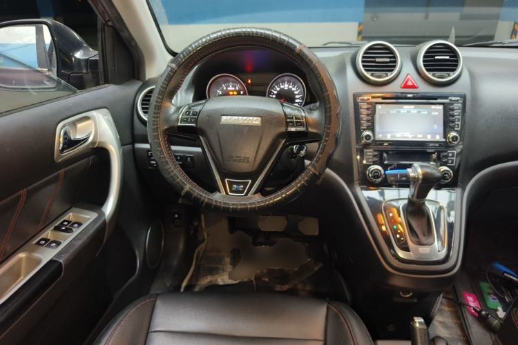 Used Haval H6 2016 Upgraded Model 1.5T Automatic Two-Wheel Drive Elite Version Steering Wheel