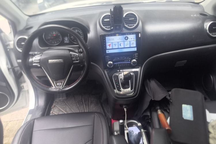 Used Haval H6 2016 Upgraded Model 1.5T Automatic Two-Wheel Drive Elite Version Center Console