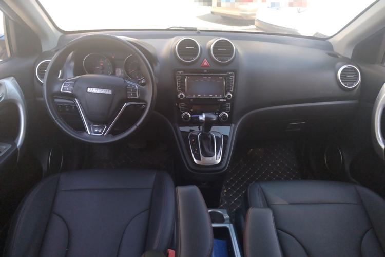 Used Haval H6 2016 Upgraded Model 1.5T Automatic Two-Wheel Drive Elite Version Center Console