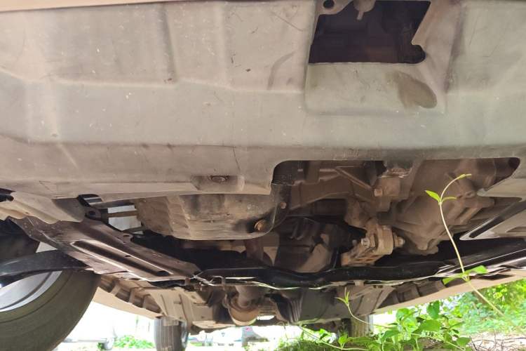 Used Haval H6 2016 Upgraded Model 1.5T Manual Two-Wheel Drive Elite Version Chassis Front