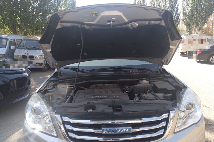 Used Haval H6 2016 Upgraded Model 1.5T Automatic Two-Wheel Drive Elite Version Engine Bay