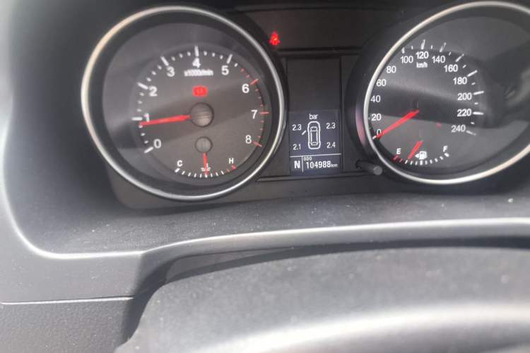 Used Haval H6 2016 Upgraded Model 1.5T Automatic Two-Wheel Drive Elite Version Odometer Close Up