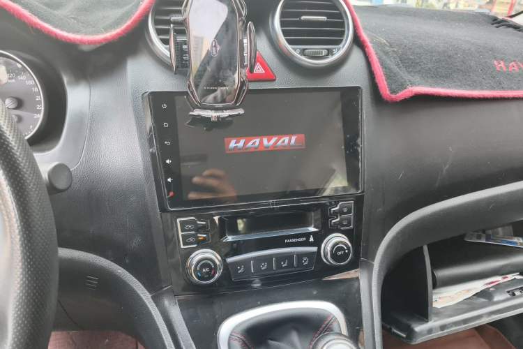 Used Haval H6 2016 Upgraded Model 1.5T Manual Two-Wheel Drive Urban Version Audio And AC Panel