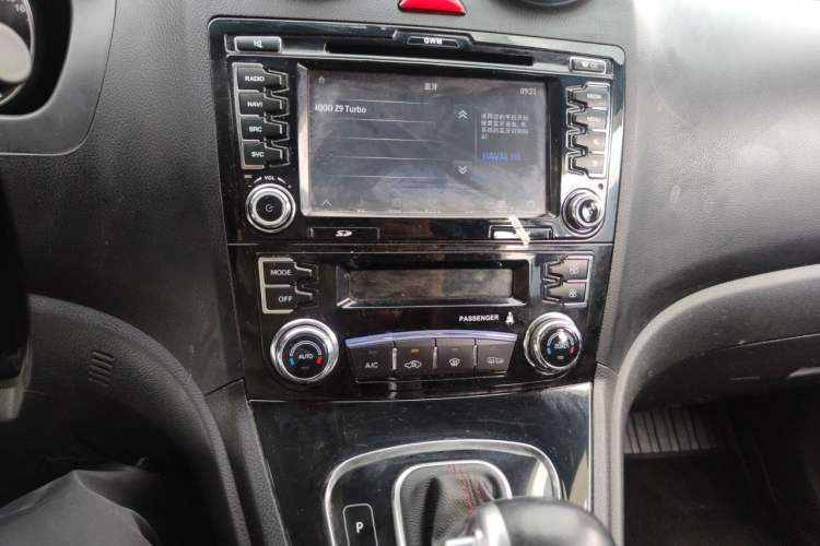 Used Haval H6 2016 Upgraded Model 1.5T Automatic Two-Wheel Drive Elite Version Audio And AC Panel