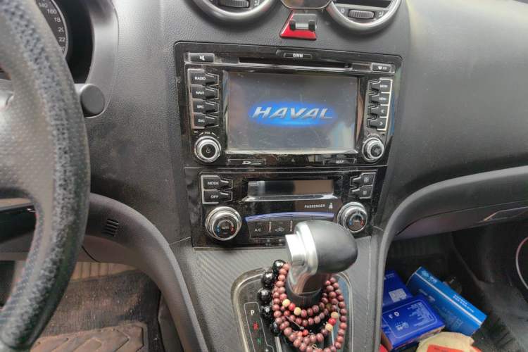 Used Haval H6 2016 Upgraded Model 1.5T Automatic Two-Wheel Drive Elite Version Audio And AC Panel