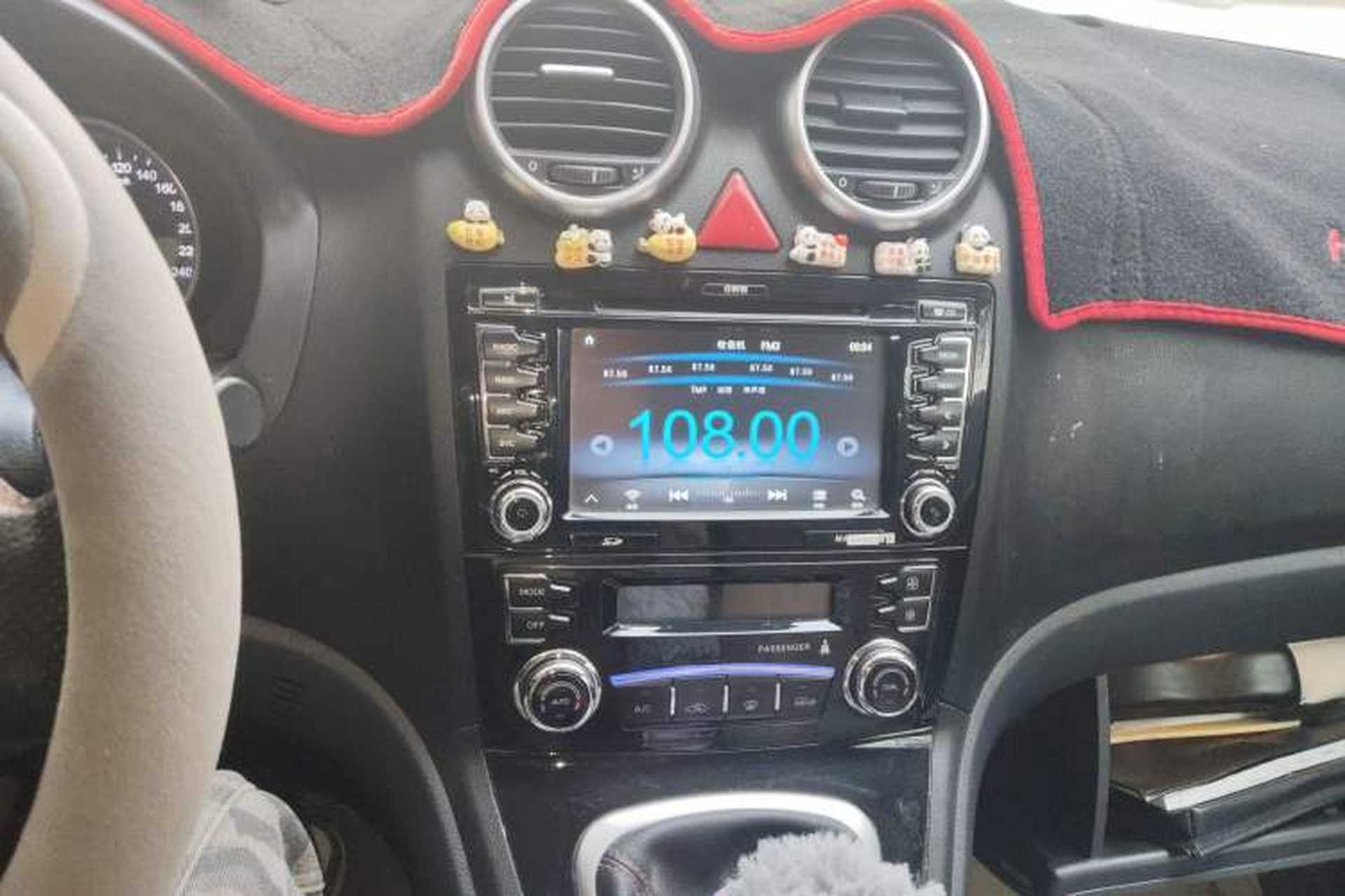 Used Haval H6 2016 Upgraded Model 1.5T Manual Two-Wheel Drive Elite Version Audio And AC Panel