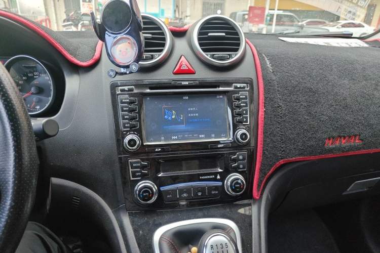 Used Haval H6 2016 Upgraded Model 1.5T Manual Two-Wheel Drive Elite Version Audio And AC Panel
