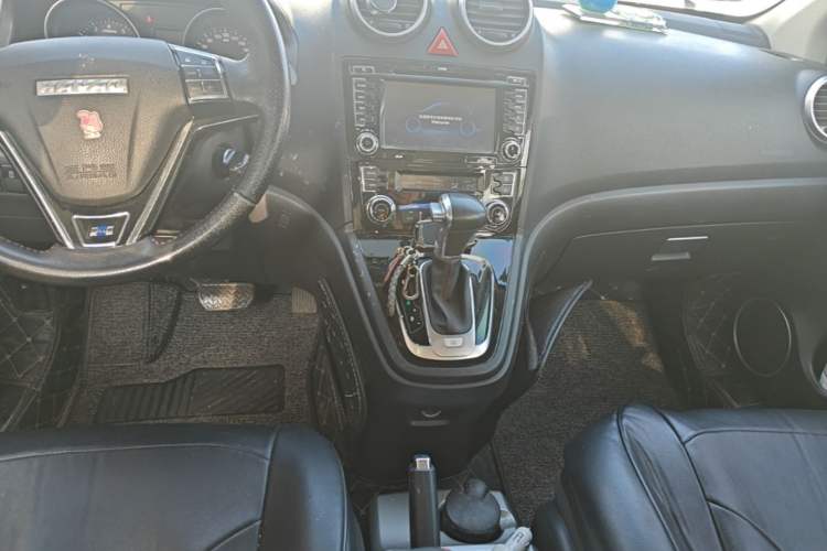 Used Haval H6 2016 Upgraded Model 1.5T Automatic Two-Wheel Drive Elite Version Audio And AC Panel