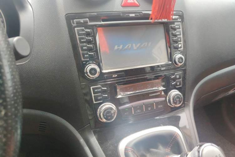 Used Haval H6 2016 Upgraded Model 1.5T Manual Two-Wheel Drive Elite Version Audio And AC Panel