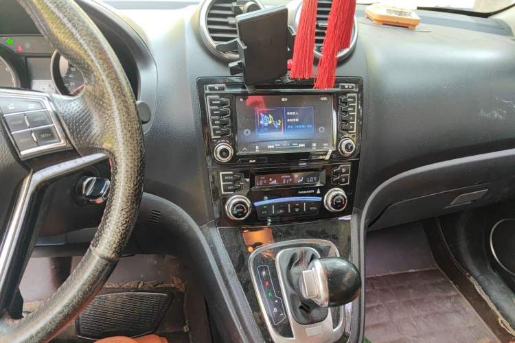 Used Haval H6 2016 Upgraded Model 1.5T Automatic Two-Wheel Drive Elite Version Audio And AC Panel