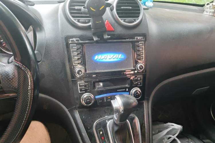 Used Haval H6 2016 Upgraded Model 1.5T Automatic Two-Wheel Drive Elite Version Audio And AC Panel