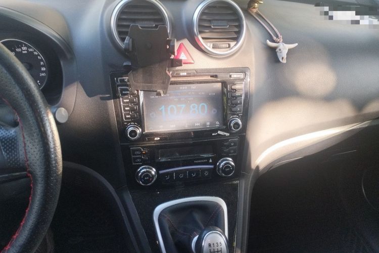 Used Haval H6 2016 Upgraded Model 1.5T Manual Two-Wheel Drive Urban Version Audio And AC Panel
