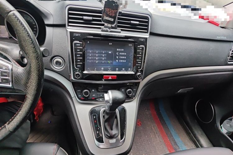 Used Haval H6 2016 Upgraded Model 1.5T Automatic Two-Wheel Drive Prestige Version Audio And AC Panel