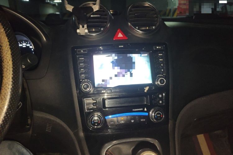 Used Haval H6 2016 Upgraded Model 1.5T Manual Two-Wheel Drive Elite Version Audio And AC Panel