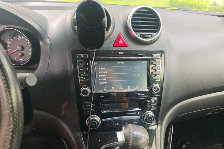 Used Haval H6 2016 Upgraded Model 1.5T Automatic Two-Wheel Drive Elite Version Audio And AC Panel